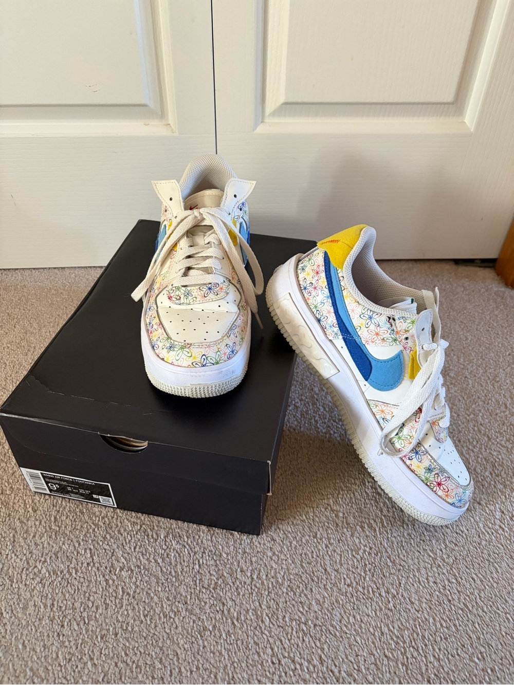 Women’s Nike Air Force 1 Fontanka Low Flowers Size 9.5